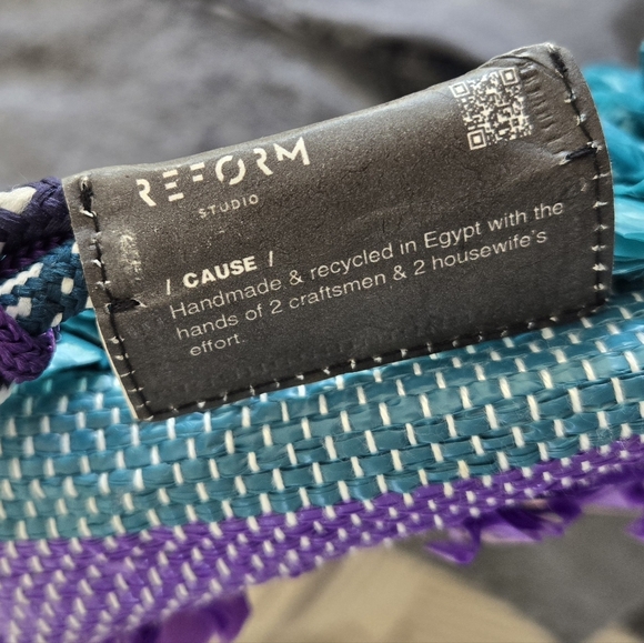 CUTE RECYCLED HANDMADE PURSE BY REFORM STUDIO & IDEOLOGY 💜💙 - Picture 13 of 15